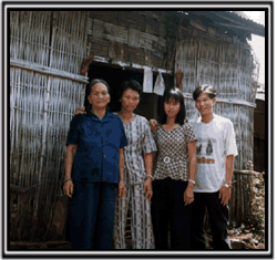 a group of relatives who came to see the sisters at their grandmothers house, Summer 1999