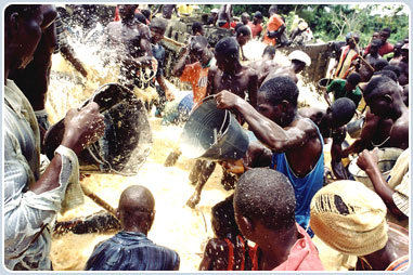 Wet mining diamonds, Sierra Leone